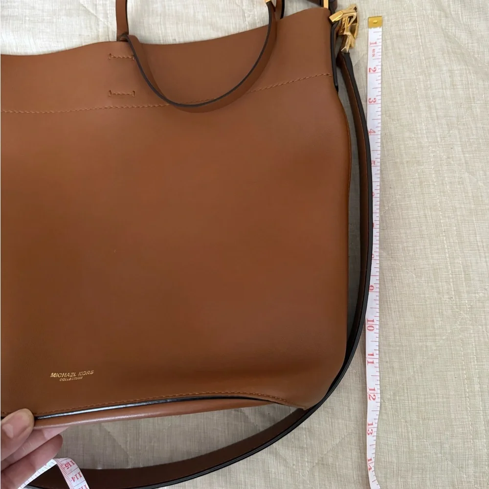 Michael Kors Collection Miranda Bucket Bag - Picture 9 of 11